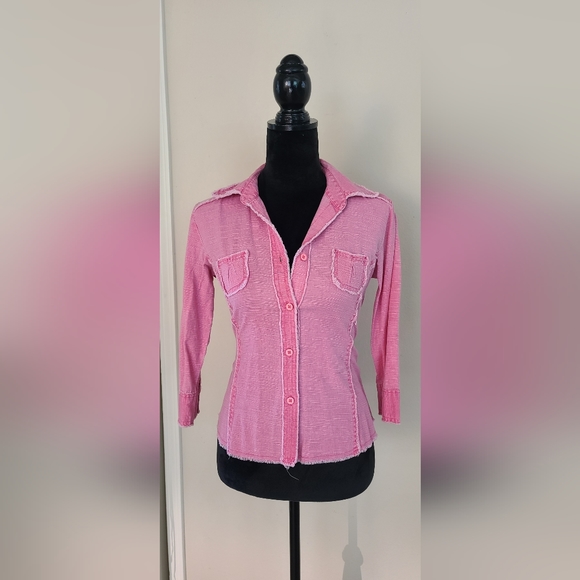 3/4 button down - Picture 2 of 4